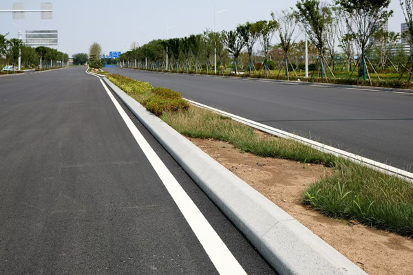 路沿石